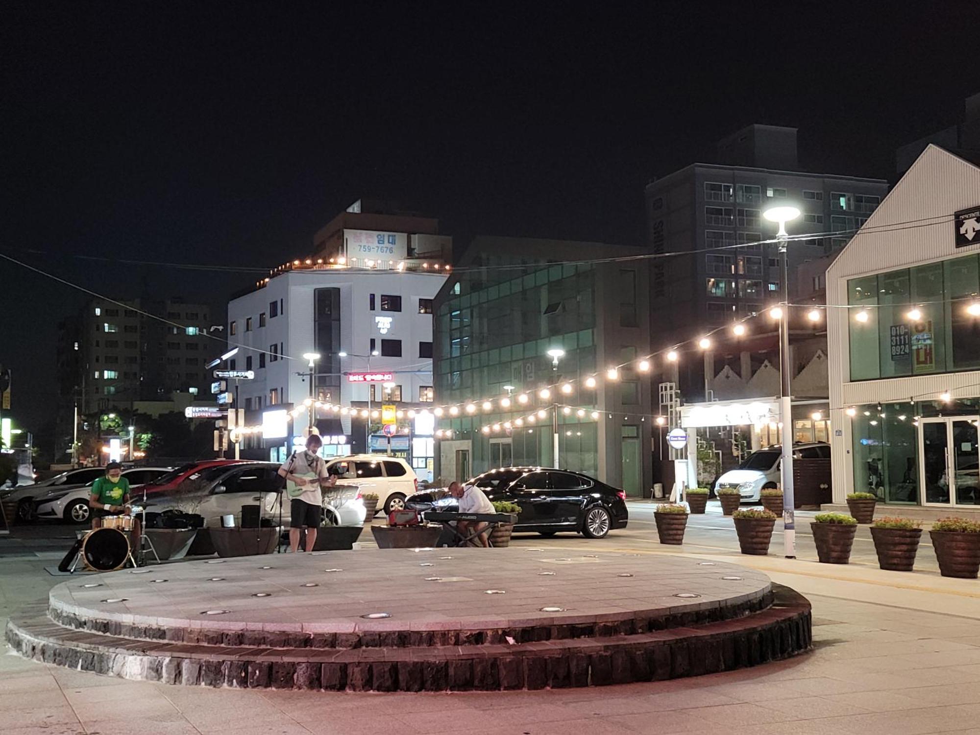 Jeju Vision House Hotell Exteriör bild