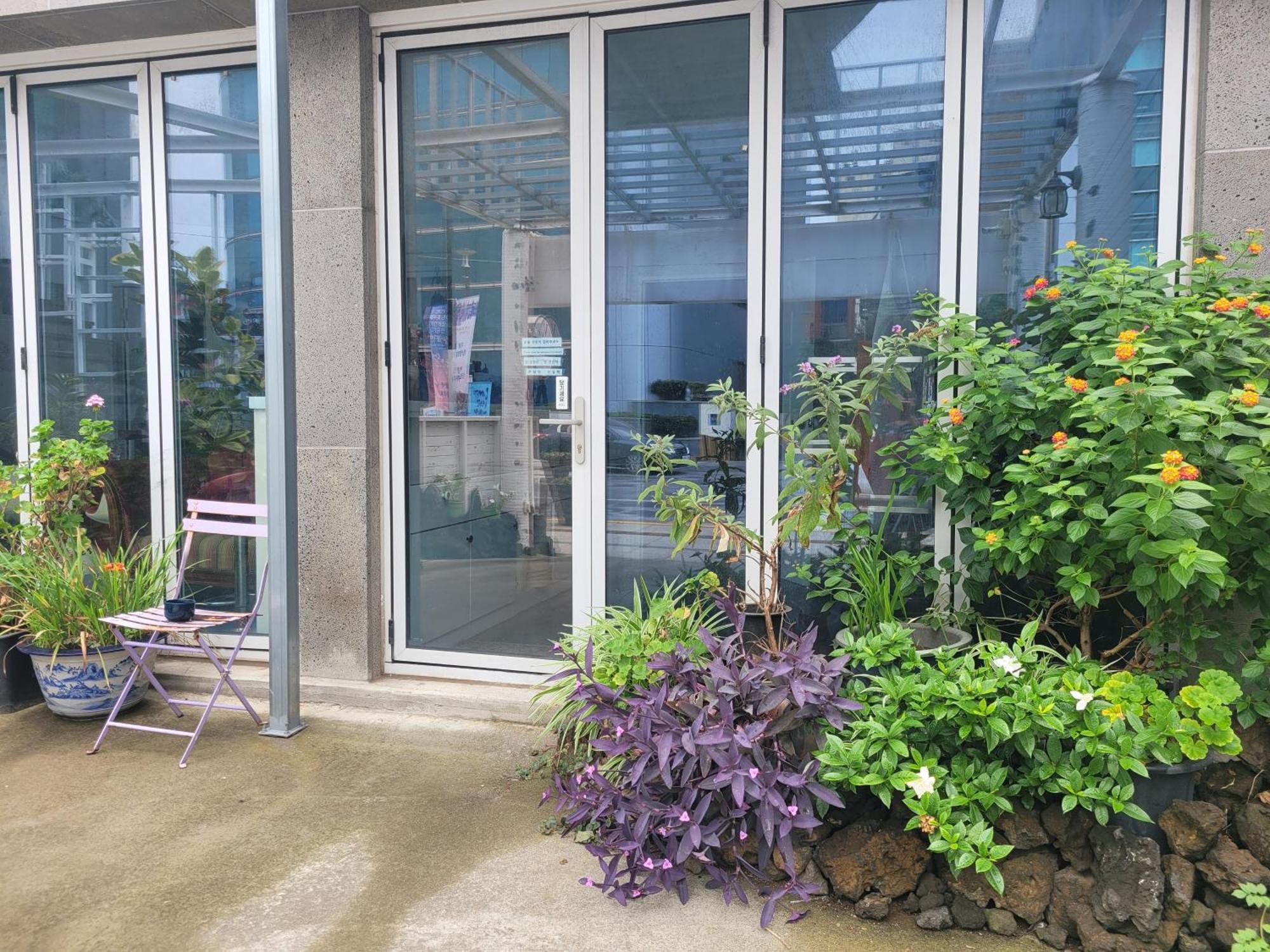 Jeju Vision House Hotell Exteriör bild